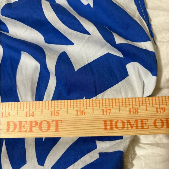 1. STATE Blue and White Cotton Tiered Abstract Blue and White Maxi with Pockets. - Picture 8 of 10